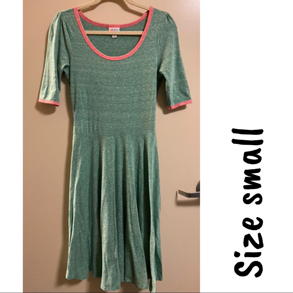 LuLaRoe Nicole Dress 🍉| Size Small